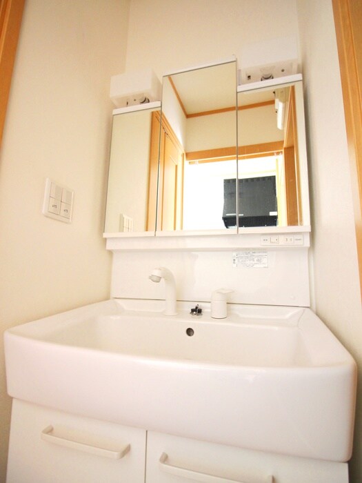 物件内観写真11　(洗面)