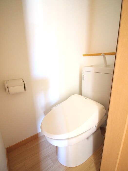 物件内観写真13　(トイレ)