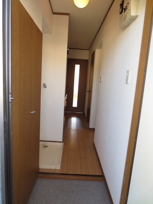 物件内観写真19　(玄関)
