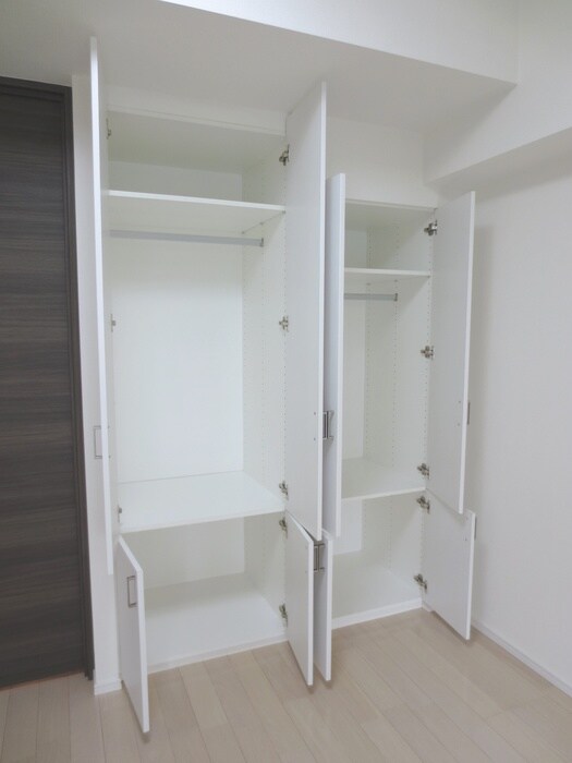 物件内観写真11　(収納)