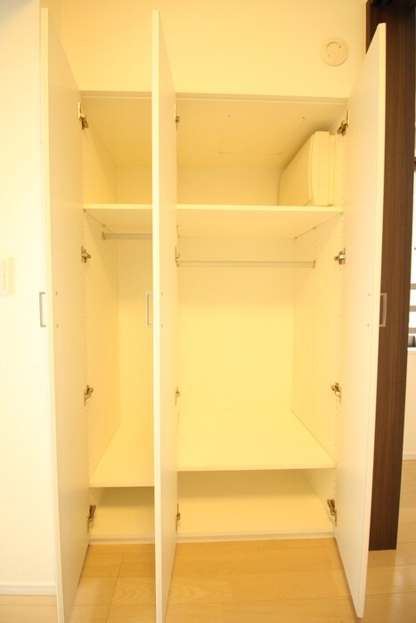 物件内観写真11　(収納)