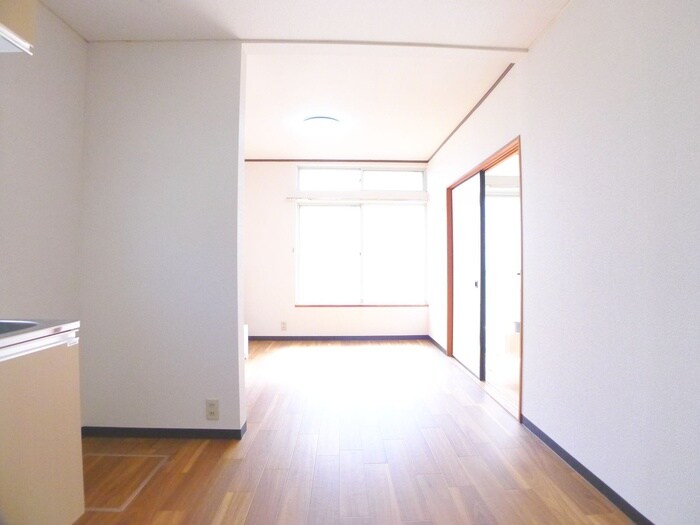 物件内観写真18　(居室)