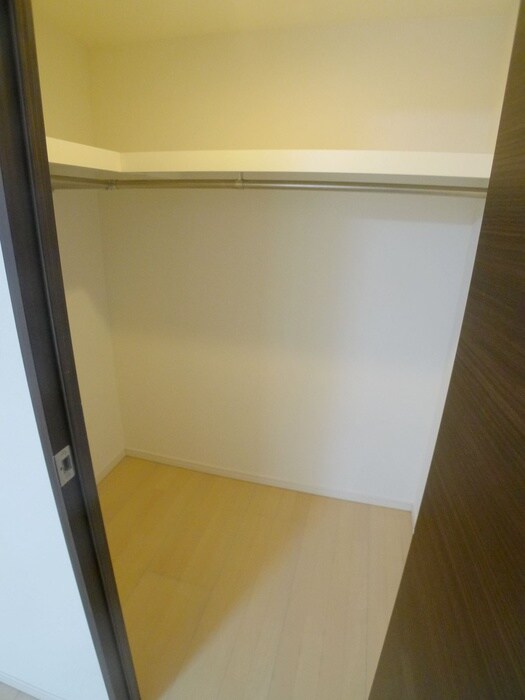 物件内観写真13　(収納)