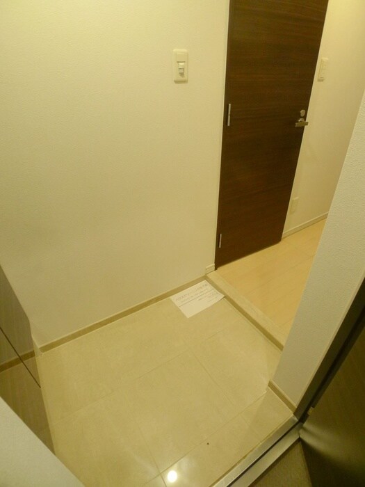 物件内観写真19　(玄関)