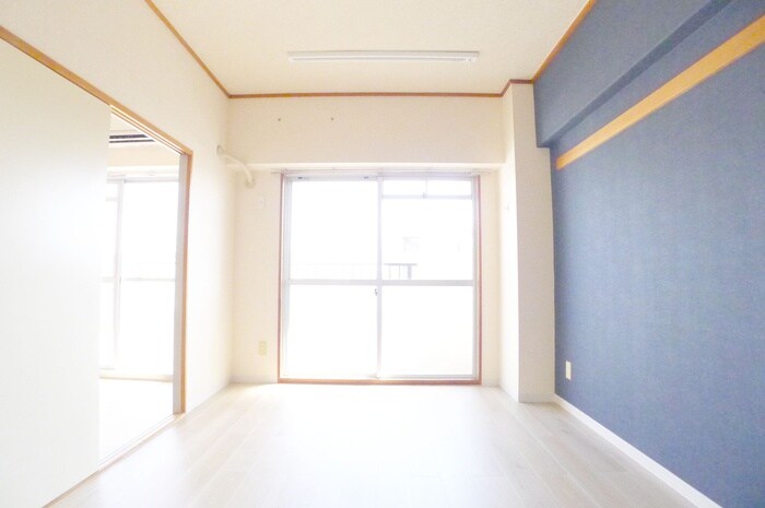 物件内観写真10　(居室)