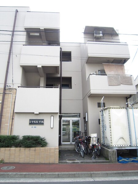 シャルル千鳥外観写真