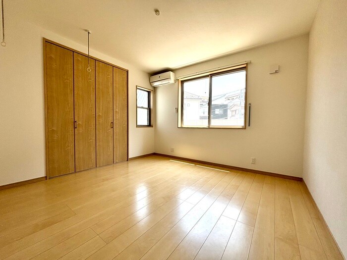 物件内観写真8　(居室)