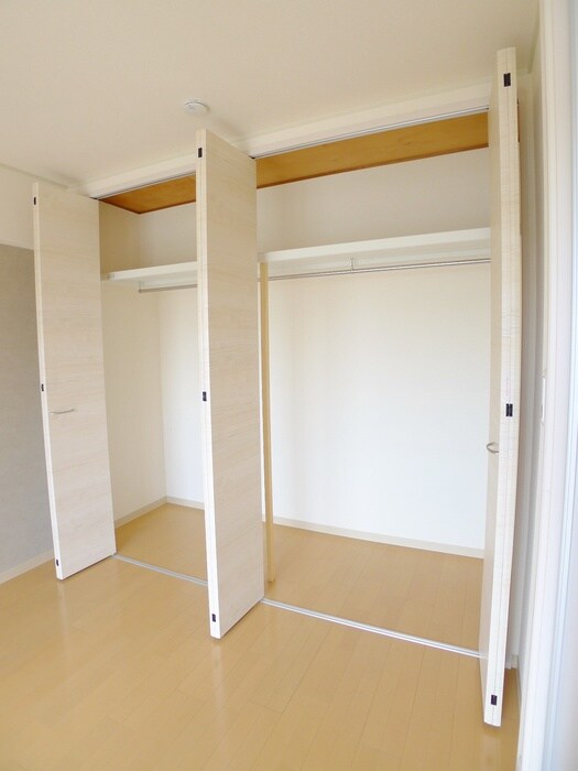 物件内観写真16　(収納)