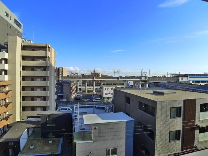 物件内観写真22　(室内からの展望)