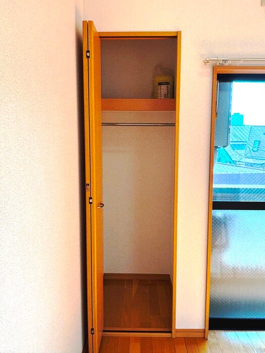 物件内観写真6　(収納)