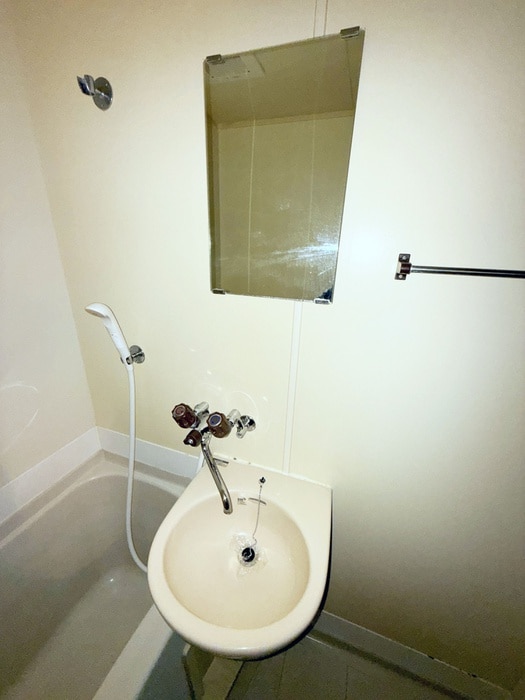 物件内観写真12　(洗面)