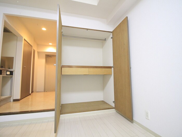 物件内観写真10　(収納)