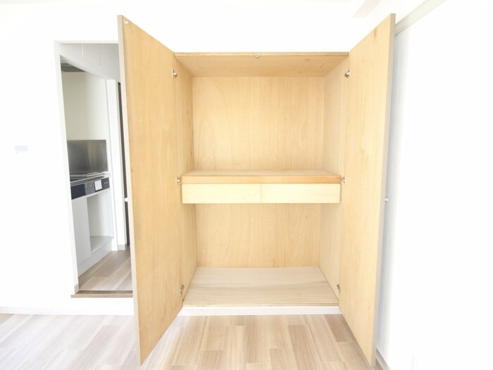 物件内観写真12　(収納)