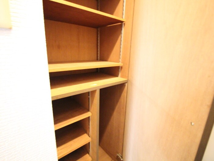 物件内観写真14　(靴箱)