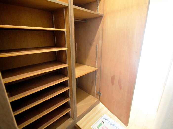 物件内観写真21　(収納)