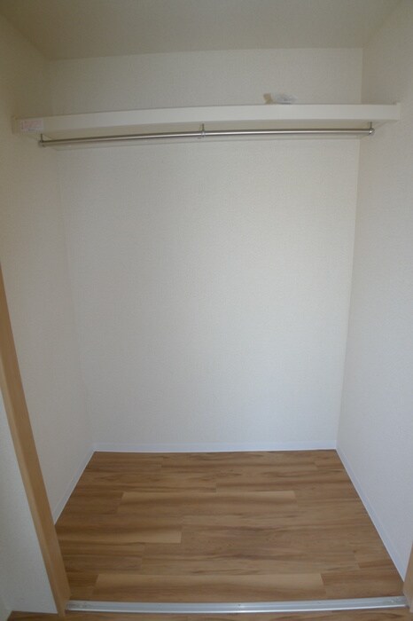 物件内観写真15　(収納)