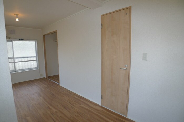 物件内観写真18　(居室)