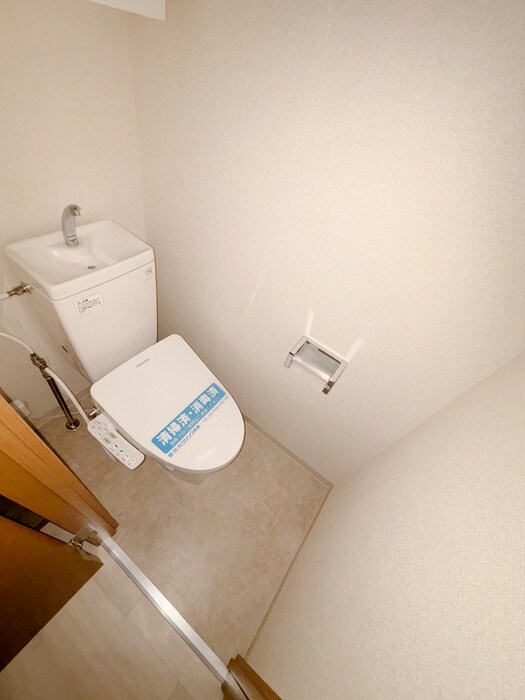 物件内観写真12　(トイレ)