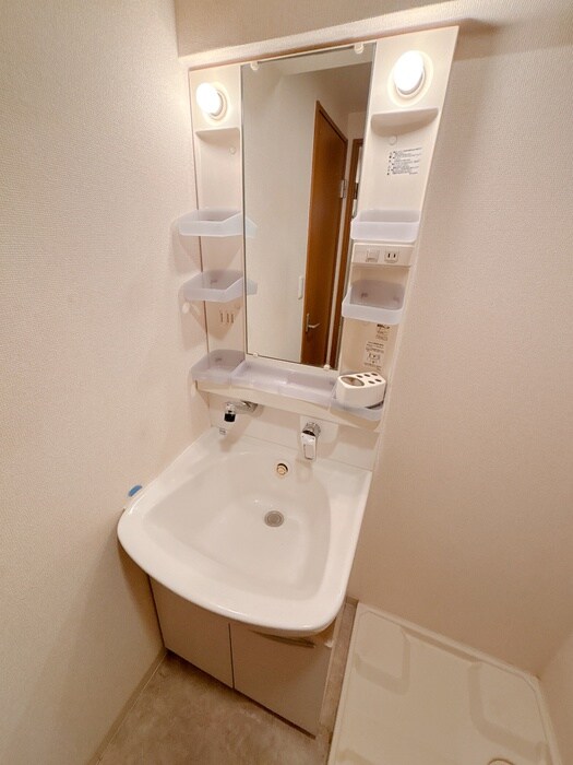 物件内観写真13　(洗面)