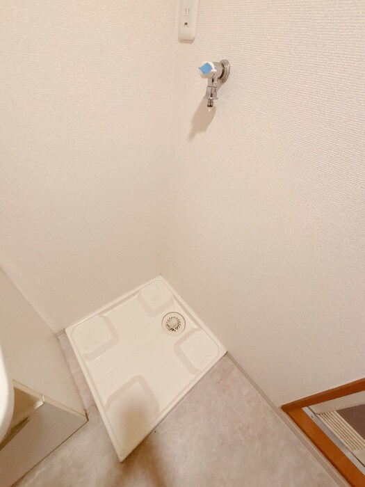 物件内観写真19　(洗濯機置場)