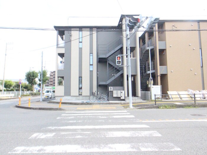 物件外観写真5　(周辺環境)