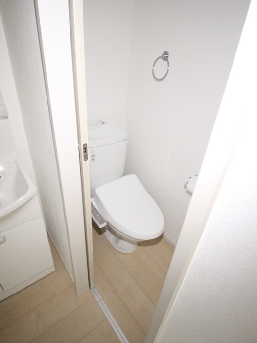 物件内観写真13　(トイレ)