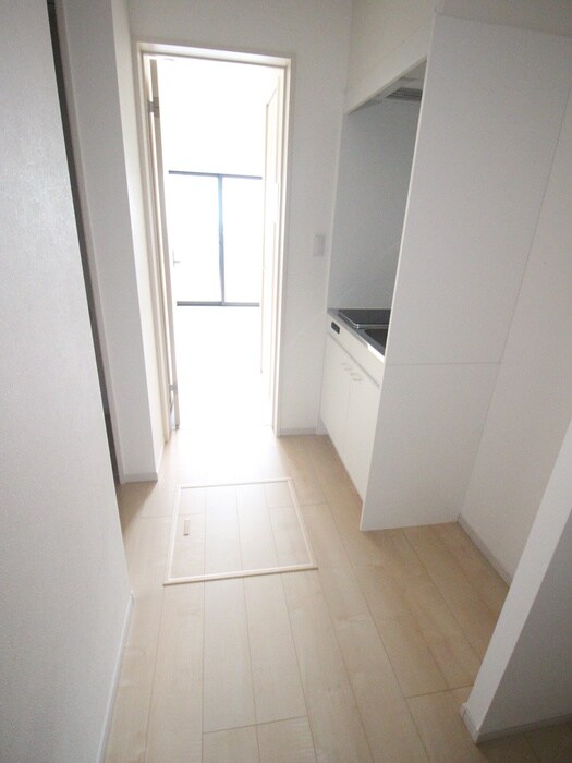 物件内観写真19　(廊下)