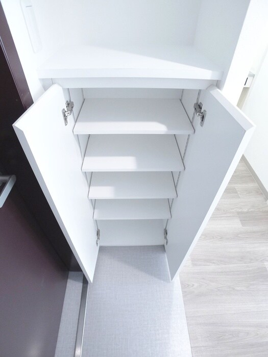 物件内観写真15　(靴箱)