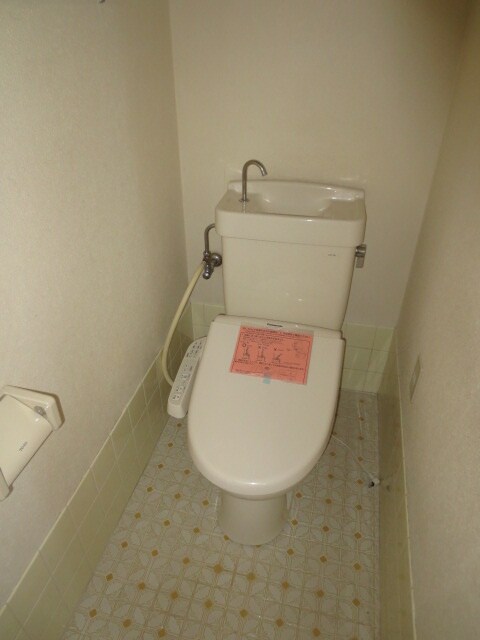 物件内観写真8　(トイレ)