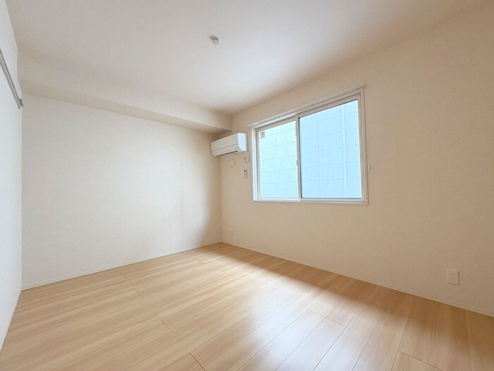 物件内観写真10　(居室)