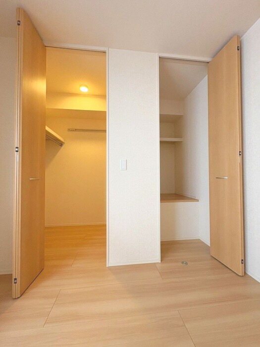 物件内観写真16　(収納)