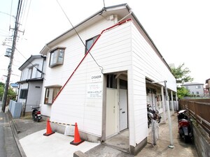 カ－サ吉本外観写真