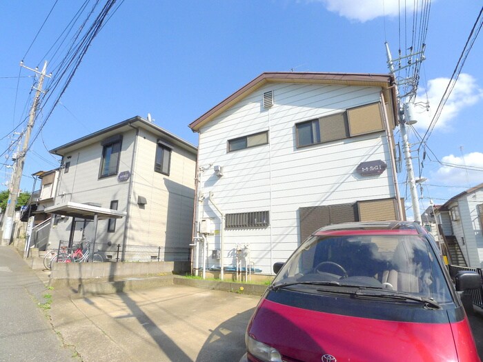 物件外観写真3　(駐車場)