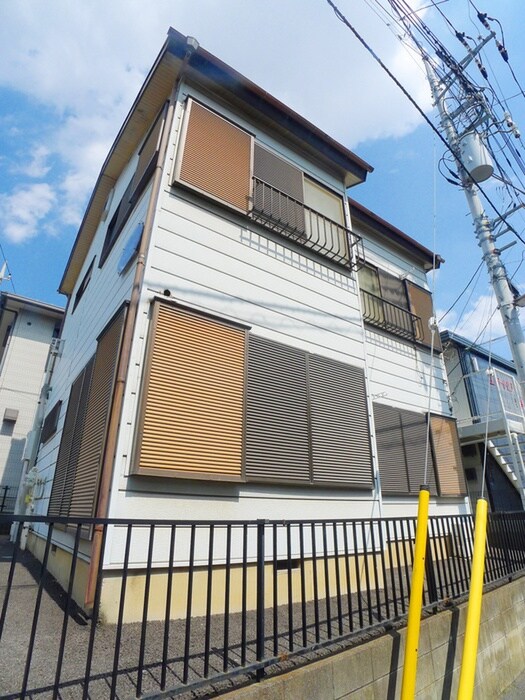 物件外観写真4　(エントランス部分)