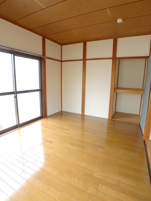 物件内観写真10　(居室)