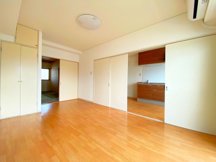 物件内観写真7　(居室)