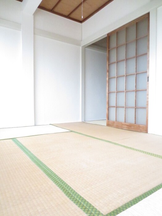 物件内観写真13　(居室)