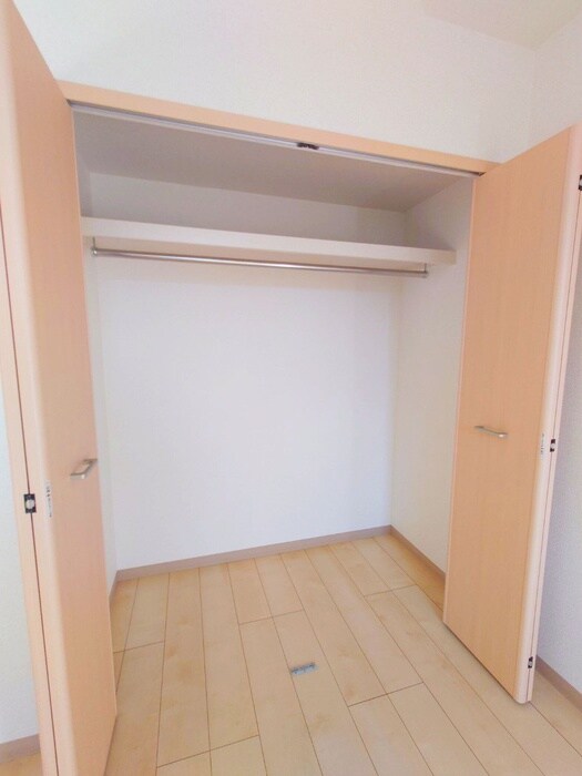 物件内観写真10　(収納)