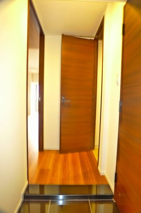 物件内観写真18　(廊下)