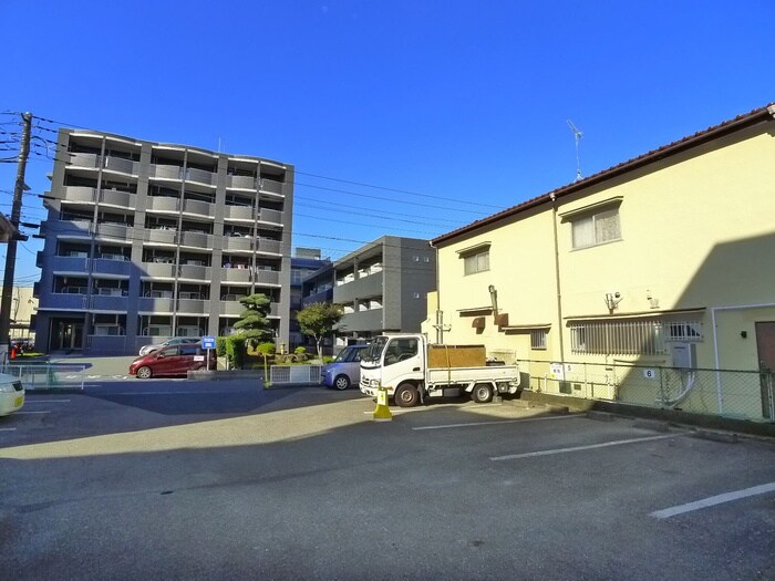 第２山田ビルの駐車場