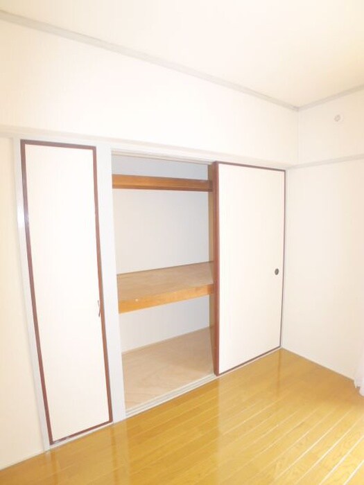 物件内観写真21　(収納)