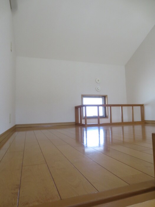 物件内観写真8　(ロフト)