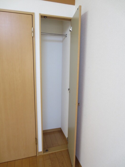 物件内観写真13　(収納)