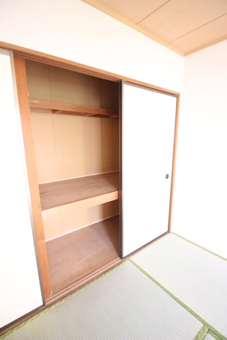 物件内観写真18　(収納)