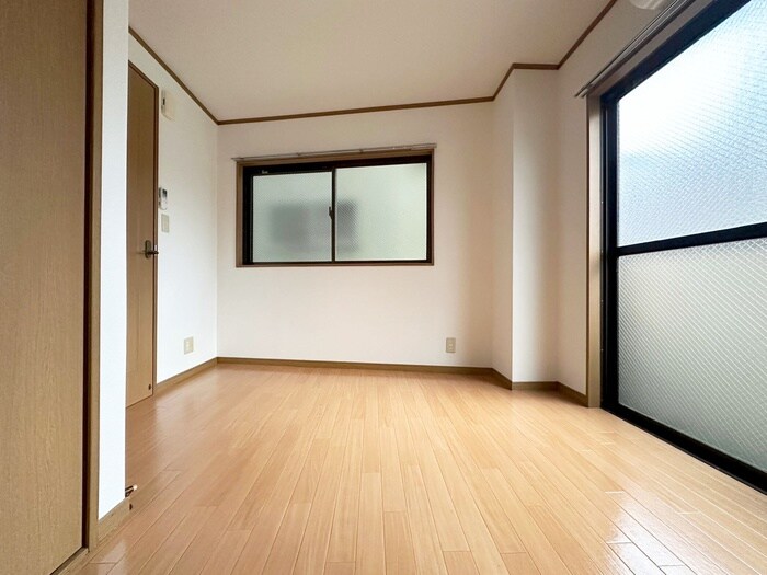 物件内観写真6　(居室)