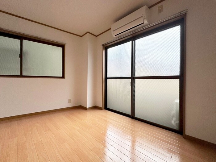 物件内観写真19　(室内からの展望)