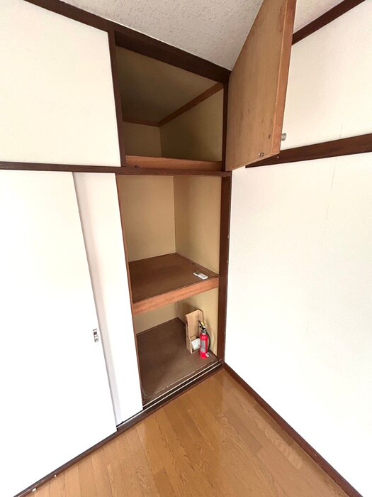 物件内観写真11　(収納)