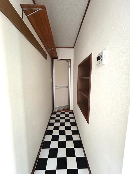 物件内観写真17　(廊下)