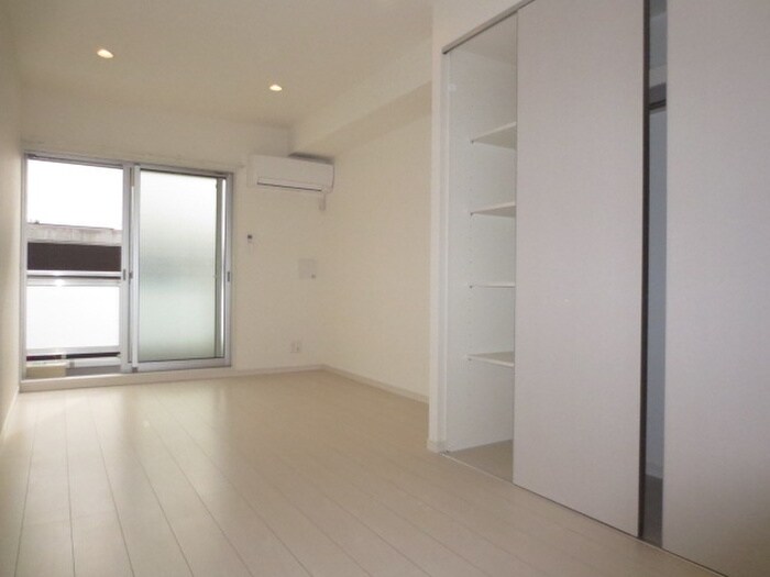 物件内観写真4　(居室)