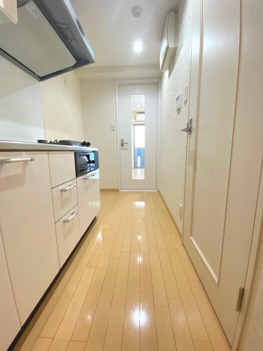 物件内観写真20　(廊下)